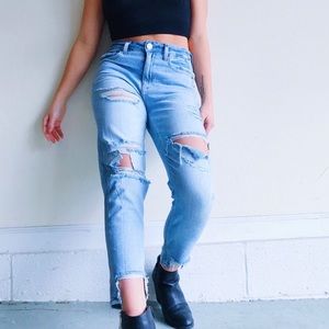 American Eagle girlfriend jeans